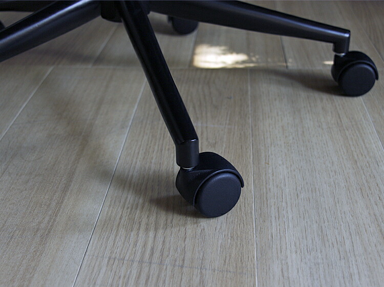 【楽天市場】デスクチェアー Gram（グラム） ブラック ワークチェア オフィスチェア イス 椅子 ミッドセンチュリ