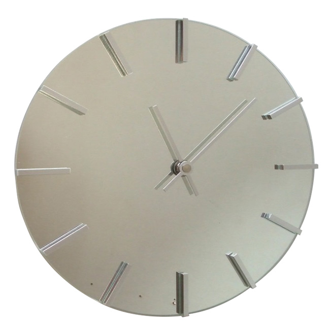クラシックスタイル シルバー掛時計 楽天市場】【特典あり】シュールな時計 ステップ シルバー V