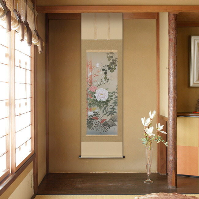 【レビュー特典あり】掛軸 吉祥四季開運之図 190×54.5cm<BR>[装飾 絵 レトロ 和室 客間 床の間 日本文化 季節 牡丹 花 華 梅 菊 松 雀 情景 アート インテリア 尺五立 和風 雑貨 作品 縁起物 美術品 モダン おしゃれ 通年 年中 飾る 掛ける 飾り]