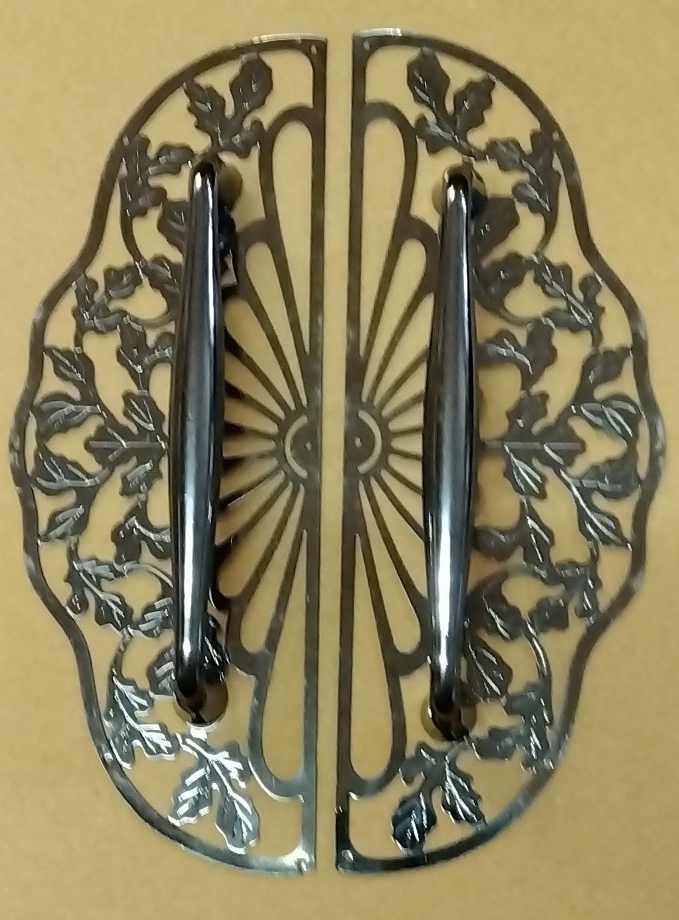 金具DIY建具手持ち部分菊草木瓜前飾りつけ・大・古美色・足幅105粍商いもの携帯電話kikum