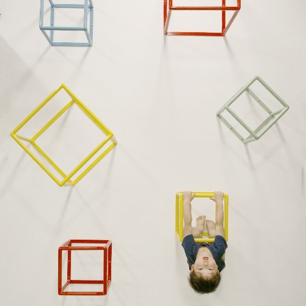 カツデン アスレチックシリーズ DECO・CUBE Mサイズ(328×350)『 カツデンアーキテック 』