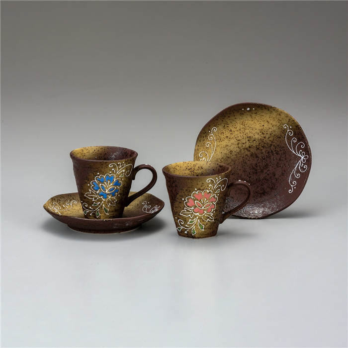 九谷焼 ペアコーヒー 花文 コーヒーカップ ソーサー 来客用 紅茶 マグカップ カップ コップ マグ 陶器 おしゃれ かわいい 可愛い 和風 カフェ風 食器 碗皿 和食器 国産 和モダン プレゼント 贈り物 出産内祝 結婚内祝 結婚式引出物 記念品 Kanal9tv Com