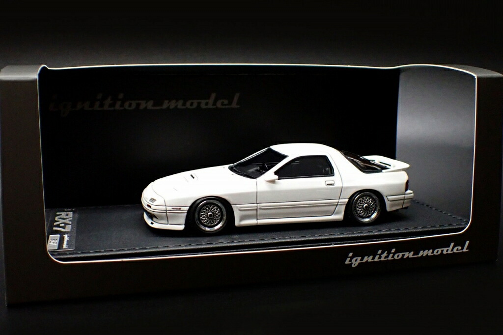 イグニッションモデル 1/43 マツダ サバナ RX-7 (白いこと) FC3S
