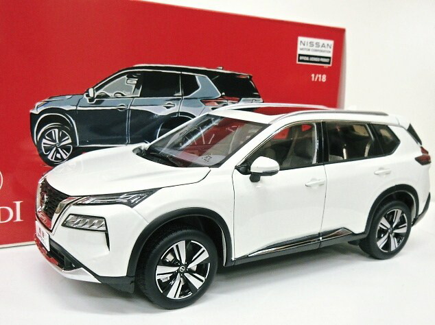 ARIYA アリア 1/18 モデル ミニカー ホワイト Paudi 1/18 Diecast Model Car for Collection Minicar Nissan