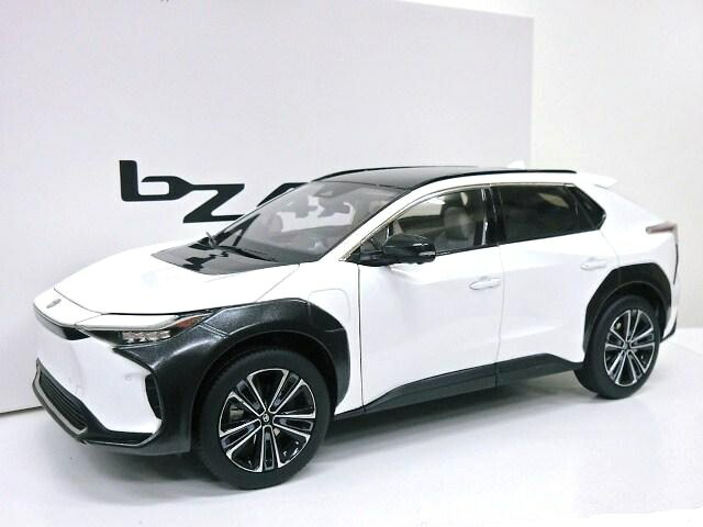 楽天市場】HONDA特注 1/18 ホンダ ZR-V (グリーン) 2023