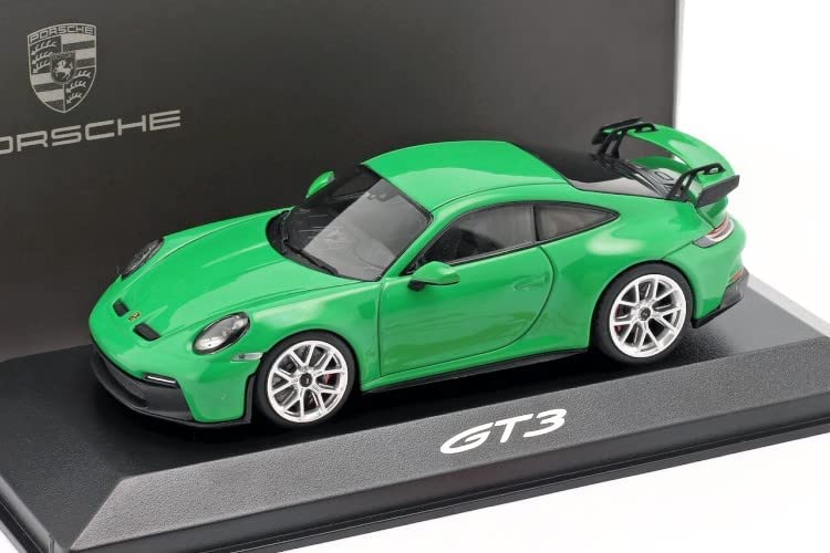 PORSCHE特注 1 43 ポルシェ911 GT3 パイソン グリーン 2021 992型 高質