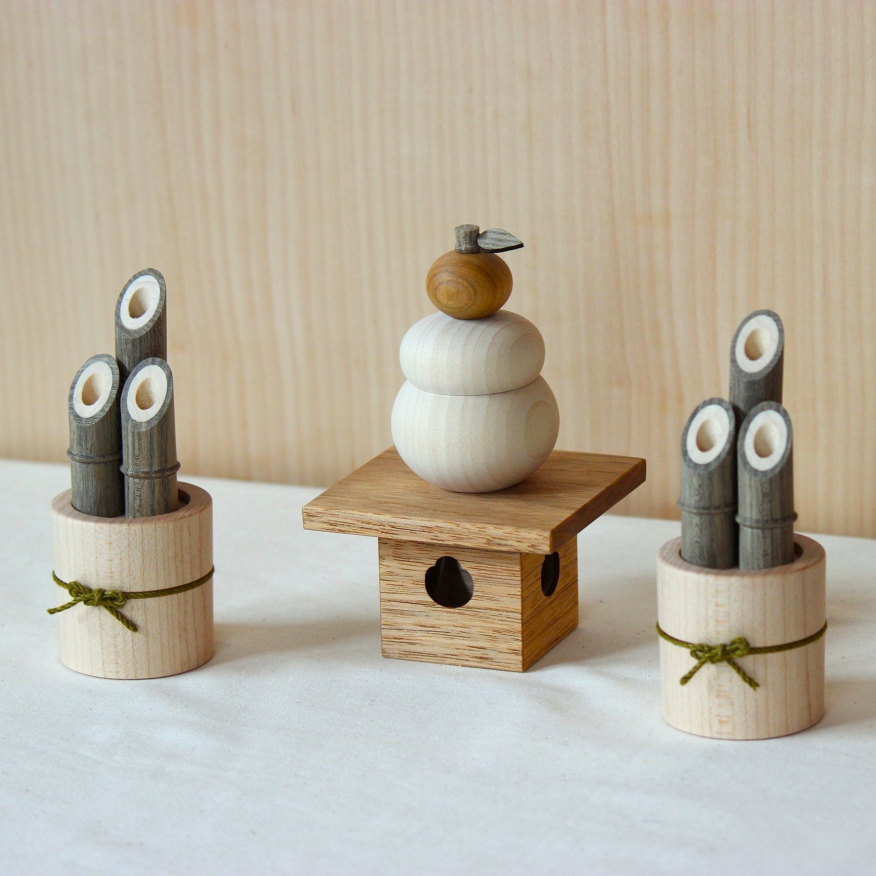 楽天市場】木製鏡餅 スモールサイズ 正月飾り 発送ま一ヵ月程度