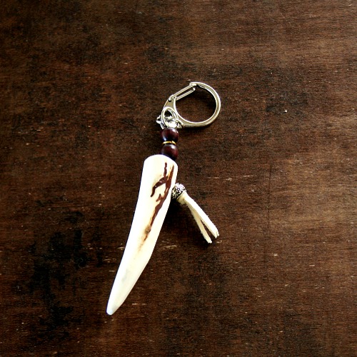 楽天市場】送料無料 えぞしかの角 キーホルダー オニキス 大サイズ