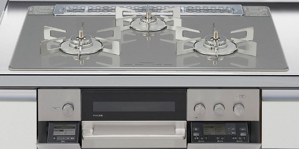 ガスコンロ　リンナイ製（LIXIL）　R3736J1W7T　間口75cm　3口コンロ　ガラストップ　スタイリッシュタイプ　無水両面焼き　シルバー｜キッチン取付け隊（店）