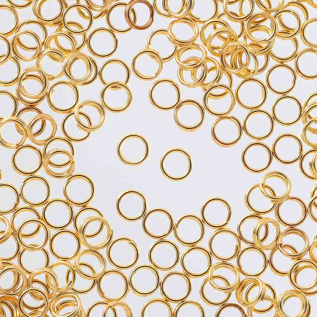 二重カン 線径:約0.7mm 5mm ゴールド 約100個 100ヶ 二重リング 接続金具 丸環 マルカン 副資材 基本パーツ 約0.5cm アクセサリーパーツ アクセサリー パーツ おすすめ 基礎金具 カン類 2重丸カン 金属パーツ 材料 問屋 卸 ハンドメイド ハンドメイドパーツ さや工房