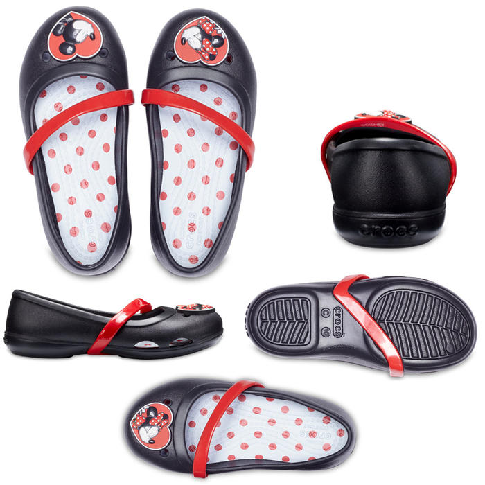 dot crocs