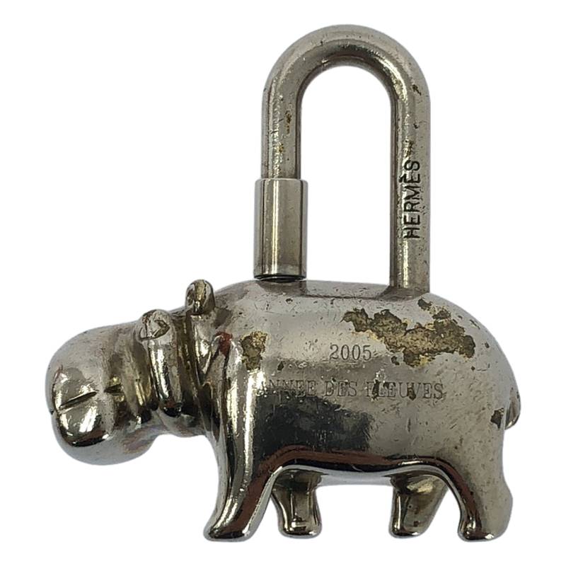 エルメス メタル ANNEE DES FLEUVES ヒポポタマス カバ カデナ エルメス メタル ANNEE DES FLEUVES ヒポポタマス カバ カデナ - メルカリ