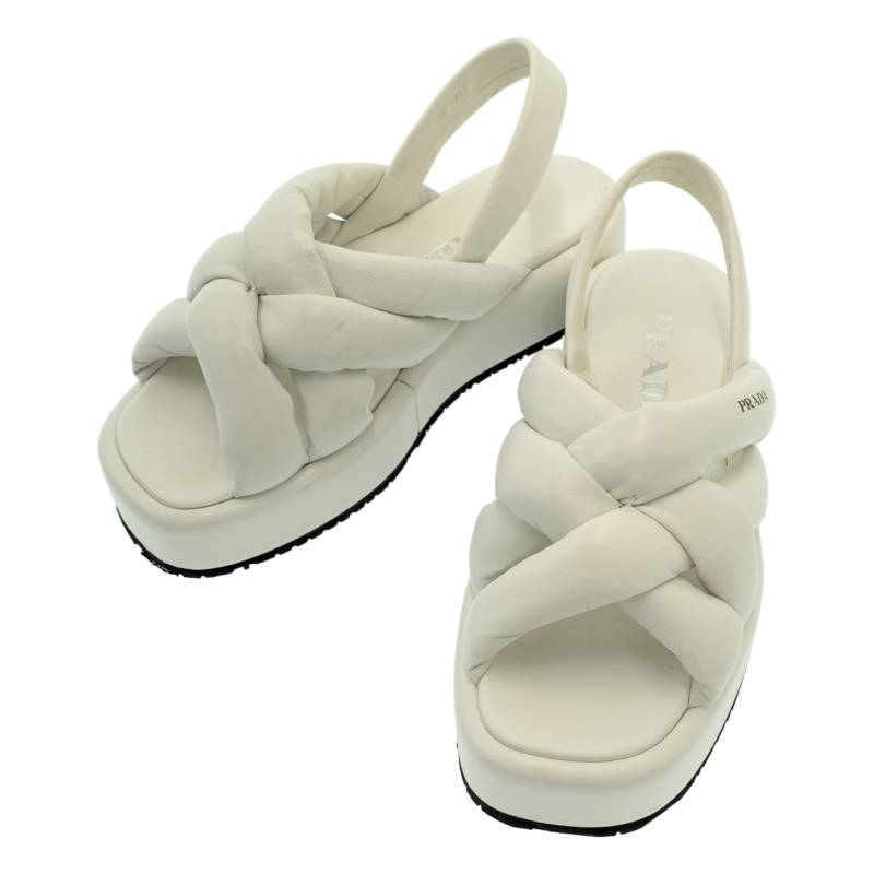 PRADA プラダ 三角ロゴ トングサンダル レザー エナメル 24.5 PRADA プラダ 三角ロゴ トングサンダル レザー エナメル 24.5