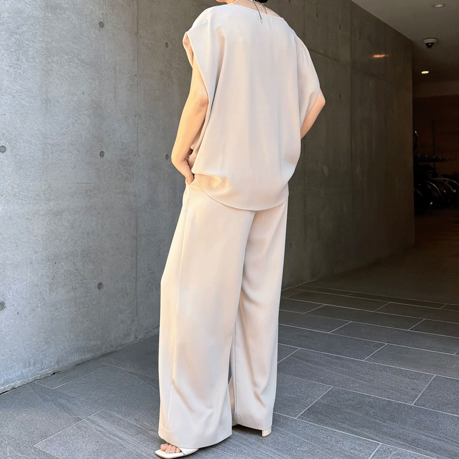 Anna Kerry ショルダータックブラウス
