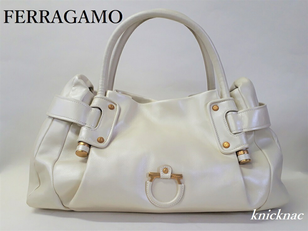 ランクA　サルヴァトーレ　フェラガモ【Sarvatore Ferragamo】ハンドバッグ　シャンパンゴールドガンチーニ　(中古)｜ブランドリサイクルknicknac 51,480円