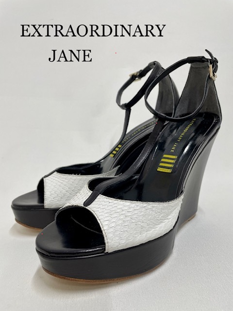 【EXTRAORDINARY JANE】Tストラップサンダル 白 パイソンサイズ35 ランクA(中古)|ブランドリサイクルknicknac