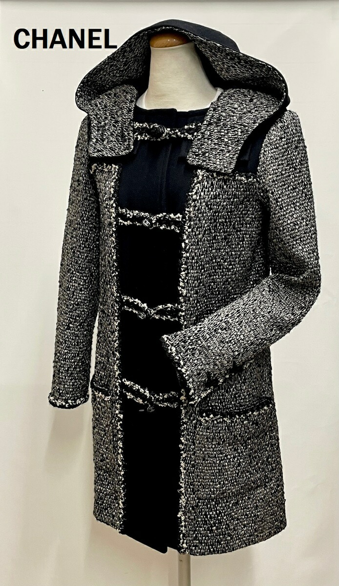 シャネ ル【CHANEL】羊毛 ダッフルコート ツィード×羊毛の二人組原材料Black Gray Wool Duffle  Coat/ MANTEAU 黒/BLACK /NOIR３４ /１１A フランス共和国製 序列付けるNEW 引き船付き添い人新品 (中古)