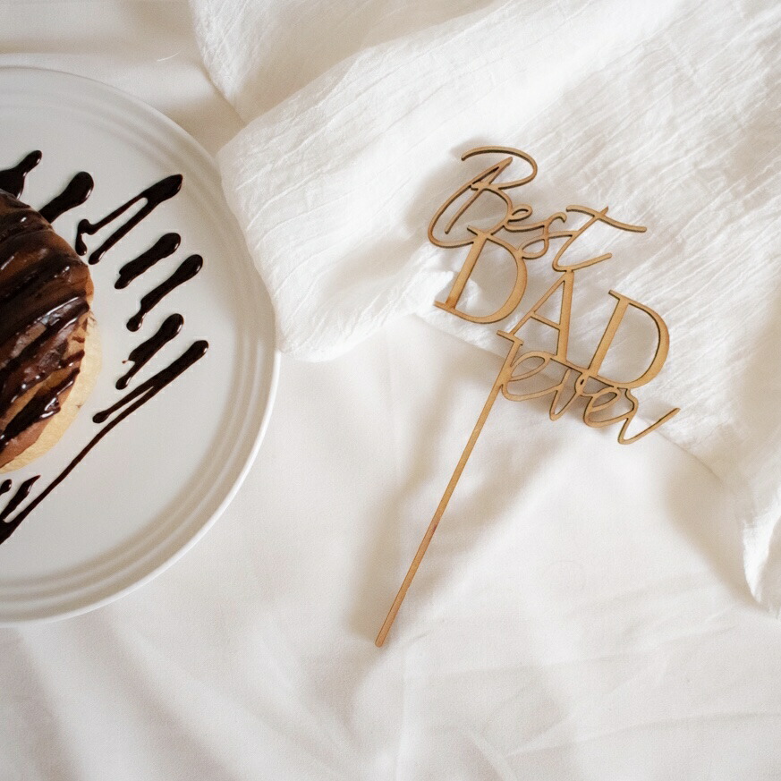 楽天市場 Knop 木製 Best Dad Ever 父の日ケーキトッパー パパ Father S Day オーナメント ネクタイ 装飾 パーティー 雑貨 お祝い ガーランド 記念写真 テーブルコーディネート おしゃれ ナチュラル インテリア フォトフロップス レターバーナー ｋｎｏｐ