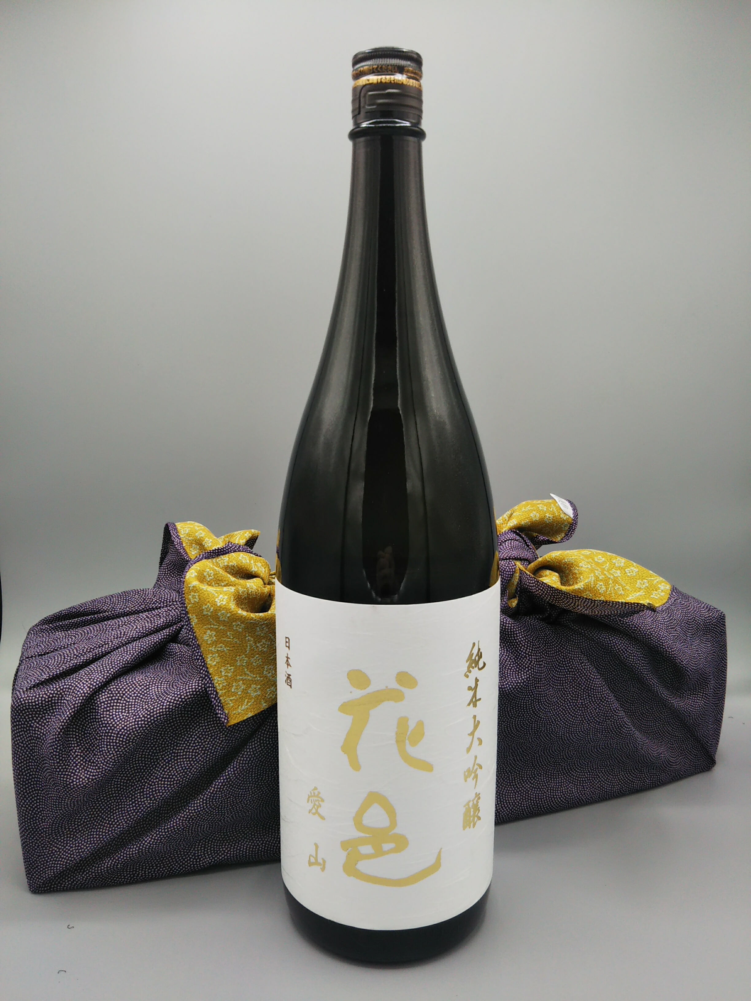 楽天市場】花邑 純米大吟醸 愛山 日本酒 1800ml ギフト : ケーオーリカーズ