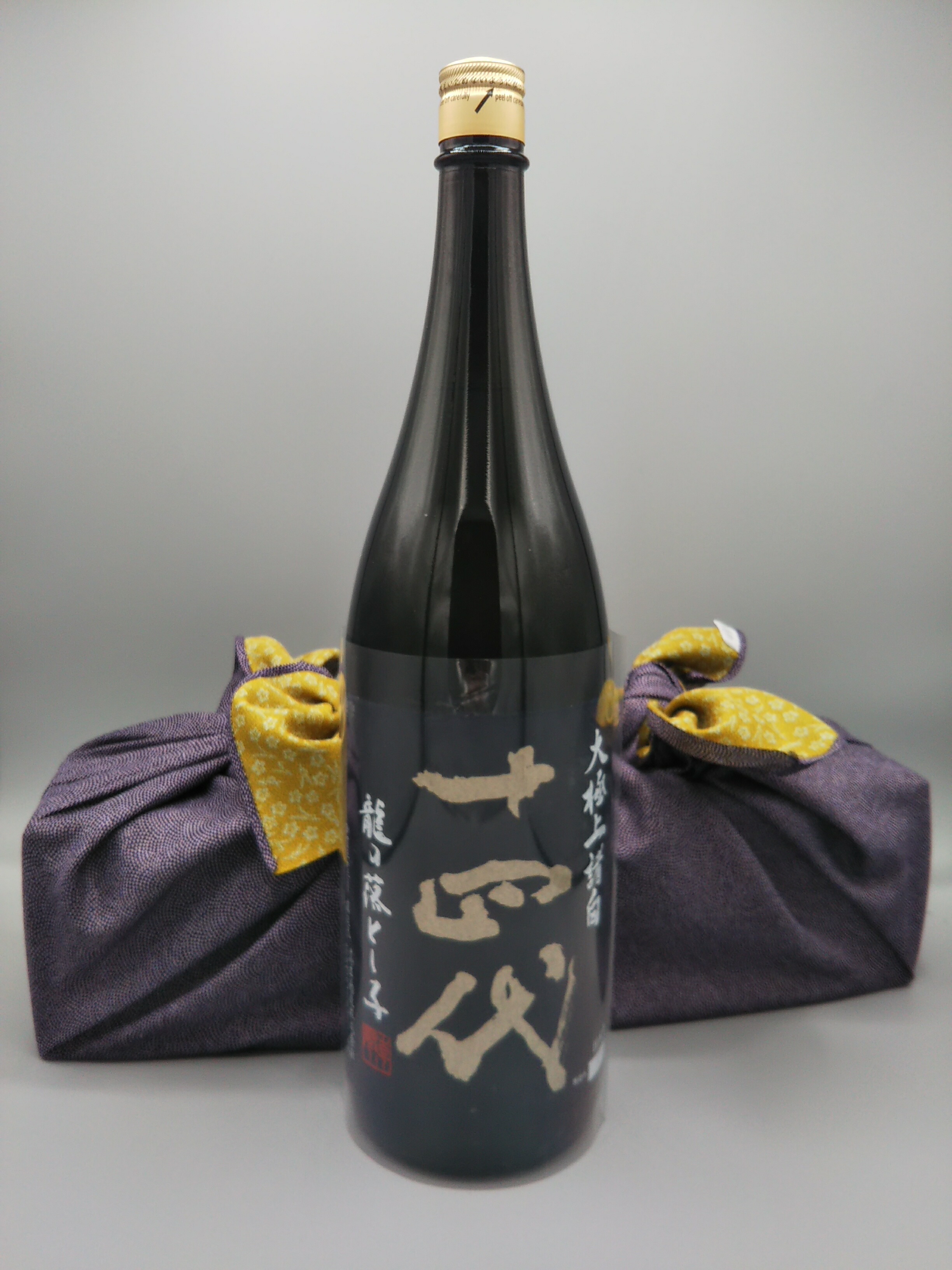 楽天市場】日本酒 十四代 龍月【純米大吟醸斗瓶囲い】 一升瓶 1800ml