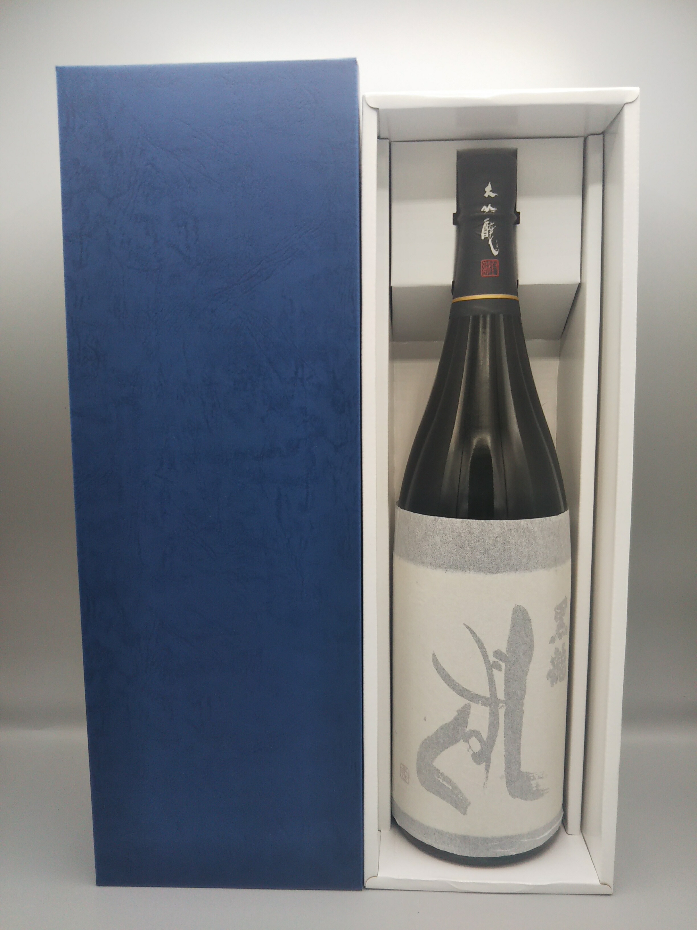 楽天市場】黒龍 しずく 1800ml （専用BOX入） : 中央酒販