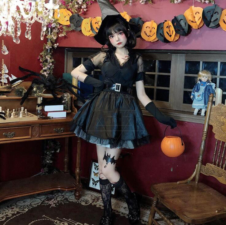 正規通販】 魔女コスチューム 大人ハロウィンコスチューム ハロウィン衣装 レディースコスチューム 半袖ミニドレス ショート丈ワンピース Vネック  セクシー 魔女小悪魔 ハロウィン イベント パーティー 舞台衣装 舞台劇 変装 仮装 女装 学園祭 4点 ブラック qdtek.vn