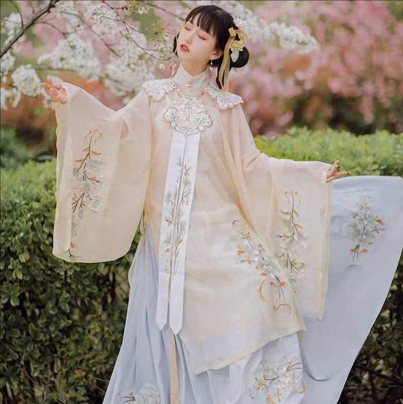 漢服 華流衣装 中華古代服 唐装 中華服 夏着 チャイナ服 中華風 チャイナ風 花柄 古典美人服 舞台衣装 ステージ衣装  グラデーション チャイナドレス イベント 仮装 コスチューム 写真撮影 華やか 裾幅大きい 4点セット