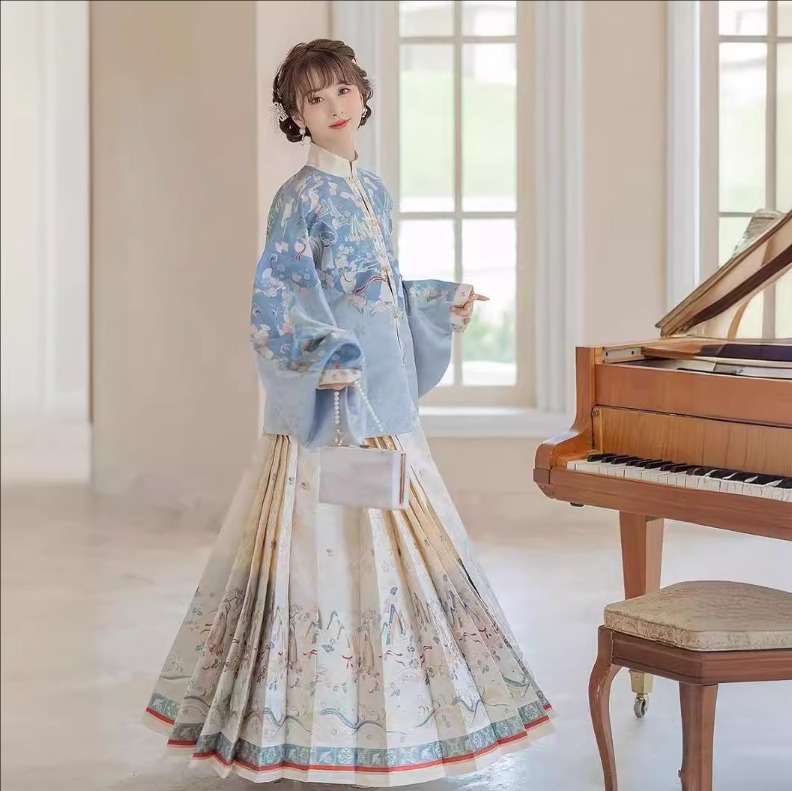 漢服 中華服 華流衣装 中華古代服 唐装 古典美人服 チャイナ服 中華風 チャイナ風 刺繍柄 花柄 舞台衣装 ステージ衣装  チャイナドレス イベント 仮装 コスチューム 写真撮影 華やか 裾幅大きい 振袖 2点セット