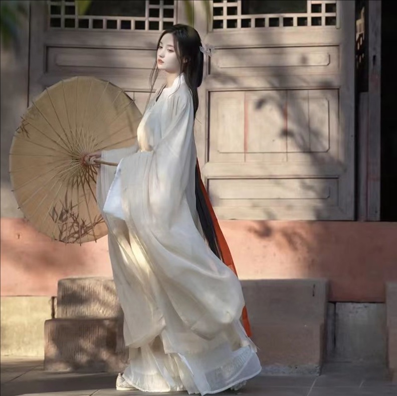 古典美人服 唐装 華流衣装 漢服 中華古代服 中華服 無地 チャイナ服 中華風 華麗 チャイナ風  舞台衣装 ステージ衣装  チャイナドレス イベント 仮装 コスチューム 写真撮影 裾幅大きい ベージュ