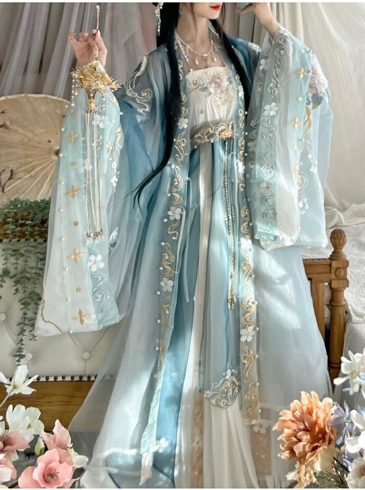 華やか漢服 振り袖羽織 3点/4点セット 花ししゅう 刺繍 中国古代宮廷衣装 変装 仮装 華流コスプレ 舞台衣装 チャイナ風 ステージ 撮影衣装 レディース 中華服 中国古代時代劇コスチューム 仮装 変装 華流ハロウィン 衣装 青 ブルー 爽やか プレゼント イベント 古典ダンス