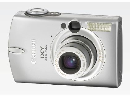 【中古】(人並み外れたに似つかわしい)IXY DIGITAL 600 デジタル写真機 しろがね色 Canon
