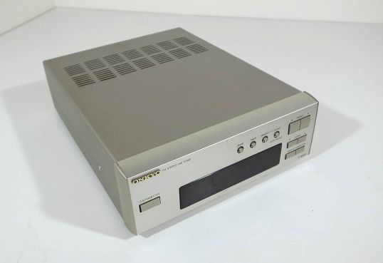 【中古】ONKYO オンキョー T-405X FMステレオ AMチューナー (AM FMラジオチューナーデッキ)