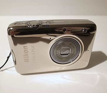 Nikon COOLPIX S01 コンパクトデジタルカメラ Amazon | Nikon デジタルカメラ COOLPIX S01 超小型ボディー