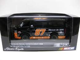 【中古】1/43 500台制限事項 京商 特注 トヨタ ご機嫌はやりっ児 棚卸し資産鉄道車両 茄子鉄道車両致しかた 2008#87 尾形明紀 ogata akinori nascar kyosho toyota hiace 03010920 おもちゃ-車