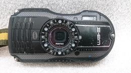 【中古】(人並み外れたに似つかわしい)PENTAX 雨合羽デジタル写真機 PENTAX WG-3 黒いこと 1糎マクロ命令 マクロ命令照明ランプ属する LEDともし火 PENTAX WG-3BK 12685