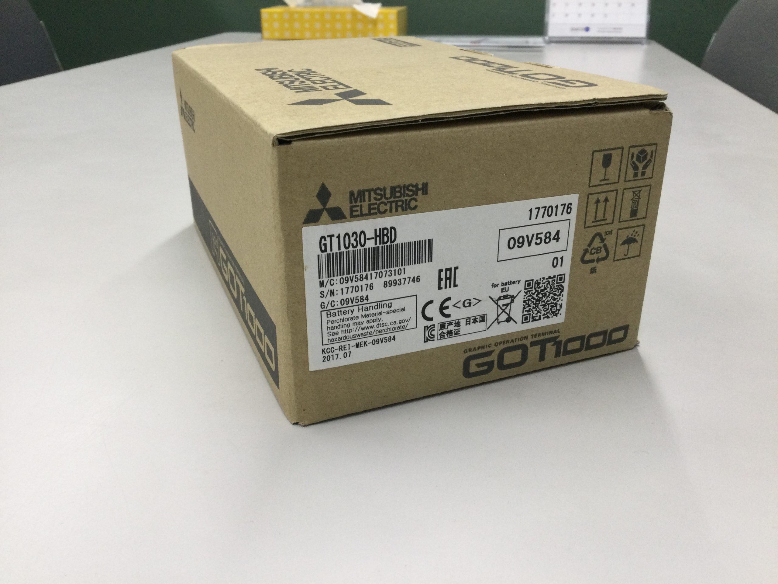 三菱電機 シーケンサ（PLC）用タッチパネル GT1030-HBD