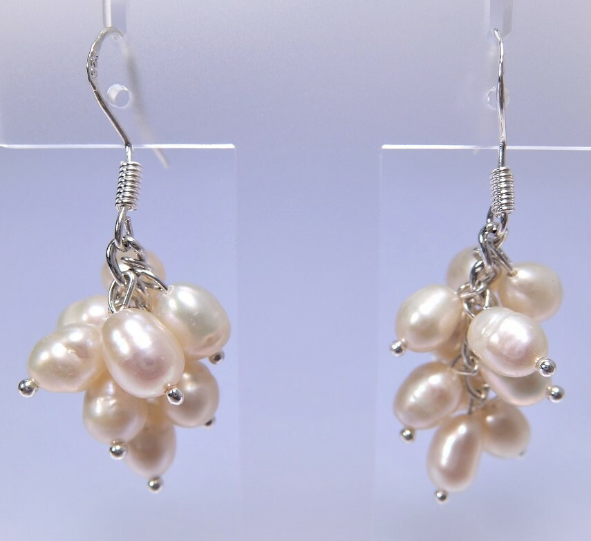 Pearl Earrings Dangling Freshwater G Shaped With Pearls Pearl Earrings Dangling Freshwater G Shaped With Pearls