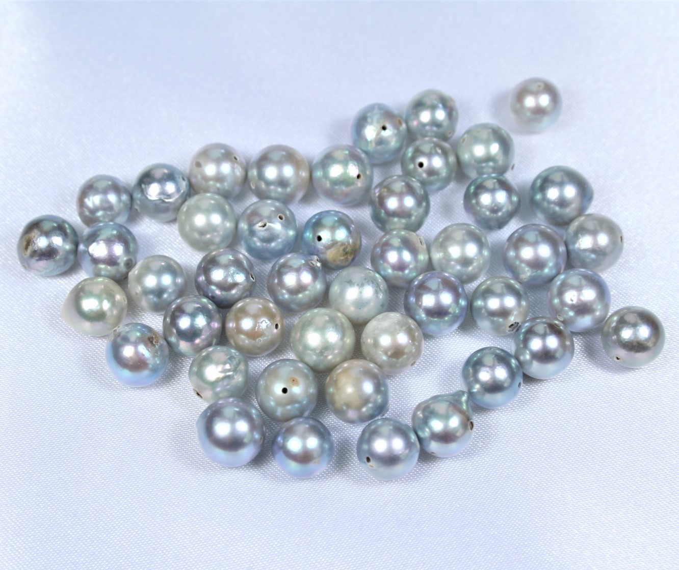 楽天市場】日本産アコヤパールルース(両穴珠)：8ミリ珠 (あこや真珠