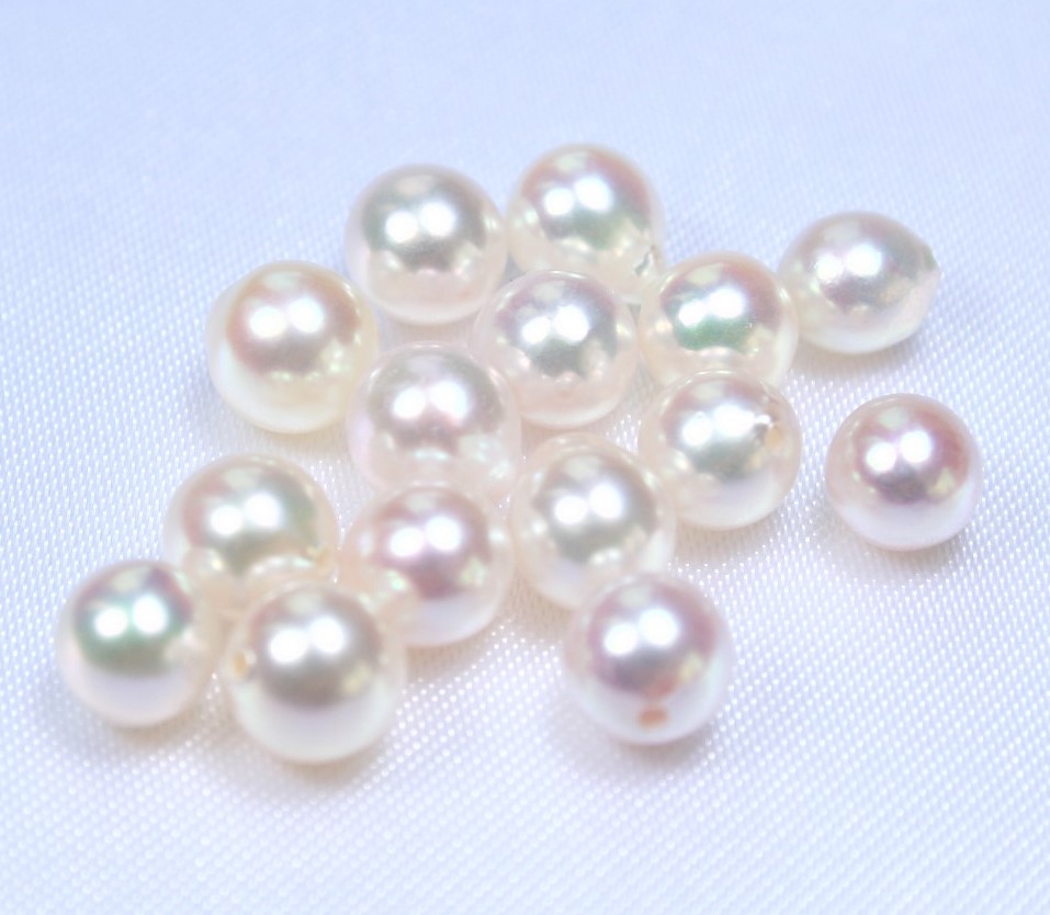 日本産アコヤパールルース(片穴)：5ミリ珠　(あこや真珠ルース、アコヤ真珠ルース、手芸用ルース、パールルース、ルース、パール、真珠ルース) |  神戸の真珠と骨董品のお店