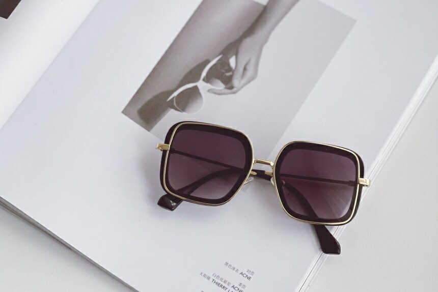 87 Off 送料無料 サングラス キッズ ベビー 子供用 男の子 女の子 色付きメガネ カラーレンズ スクエア型 紫外線対策 おしゃれ 可愛い お出かけ お散歩 ファッション小物 Www Basexpert Com Br