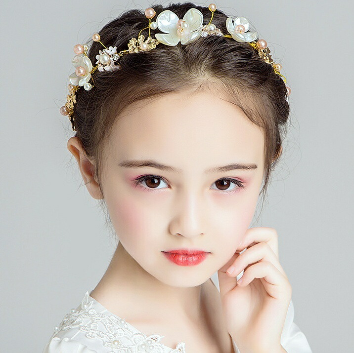 送料無料カチューシャヘアアクセサリーキッズジュニア子供用女の子ガールズフラワーお花フェイクパールパール調髪飾りヘアアレンジゴージャス上品おしゃれ可愛い誕生日パーティ発表会プレゼントギフトファッション小物女児