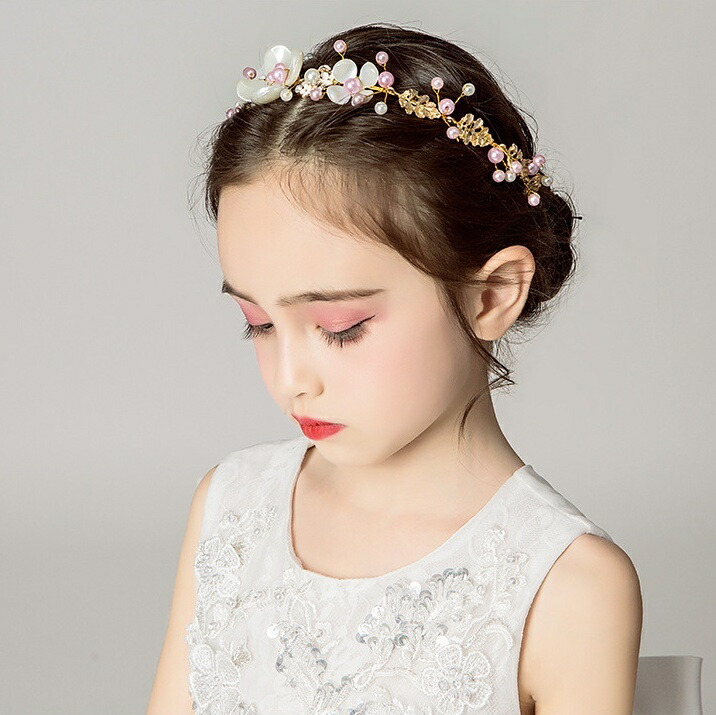 送料無料カチューシャヘアアクセサリーキッズジュニア子供用女の子ガールズフラワーお花フェイクパールパール調髪飾りヘアアレンジゴージャス上品おしゃれ可愛い誕生日パーティ発表会プレゼントギフトファッション小物女児
