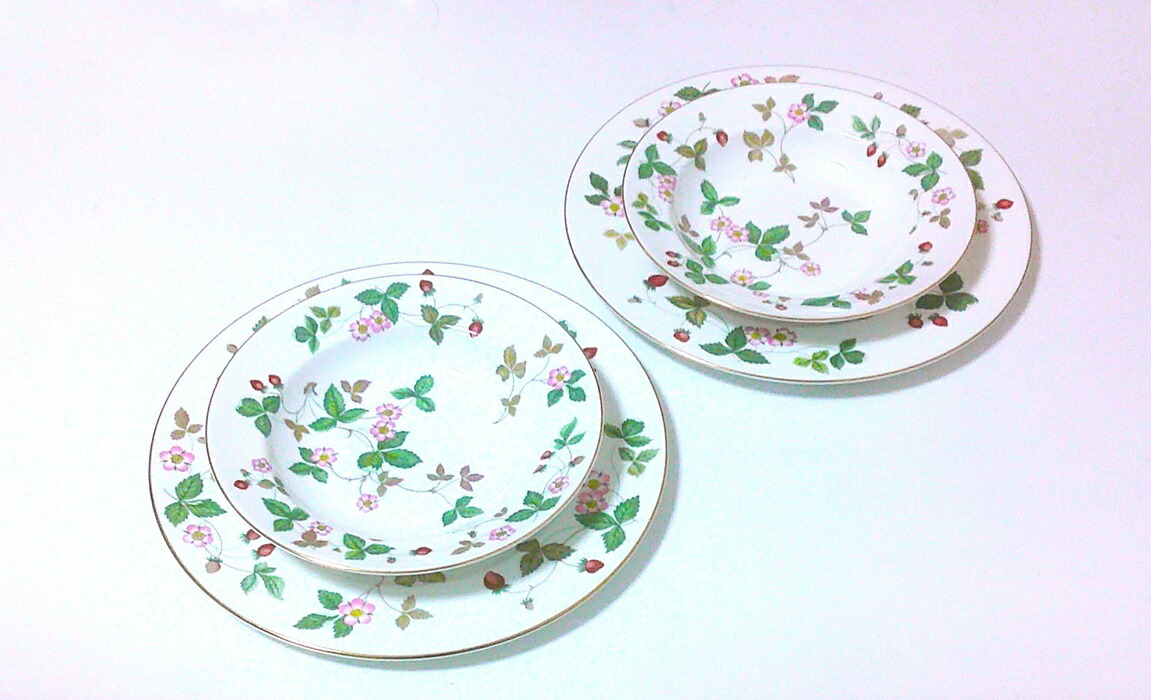 楽天市場】ウェッジウッドWEDGWOOD ワイルドストロベリー ディナー