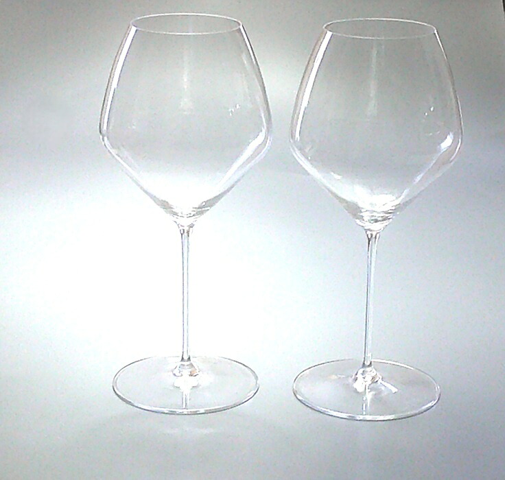 リーデルRIEDEL ワイングラス ヴェローチェVELOCE ピノ・ノワール/ネッビオーロPINOT NOIR 2個セット 6330/07 【御結婚御祝・内祝・新築御祝・還暦御祝・御礼・寿・ギフト包装可能】｜輸入洋食器・雑貨の神戸セレクト