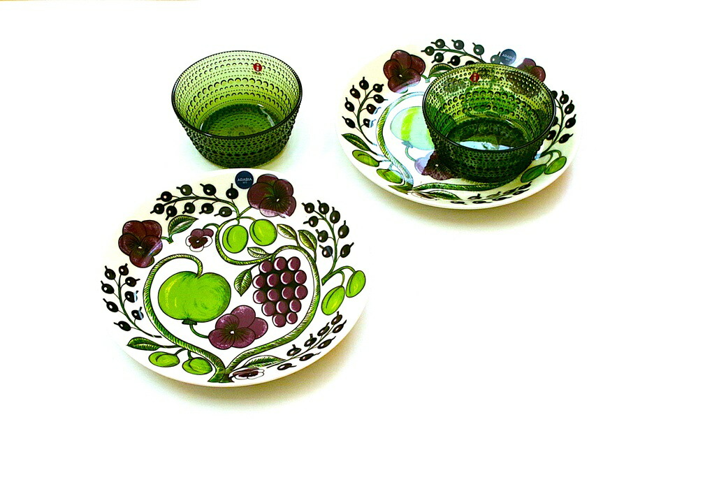 北欧ブランド食器 アラビアARABIA パラティッシパープル、 イッタラiittala  カステヘルミ モスグリーン、 ボウル・プレート・ペアセット【御結婚御祝・内祝・新築御祝・還暦御祝・御礼・寿・ギフト包装可能】