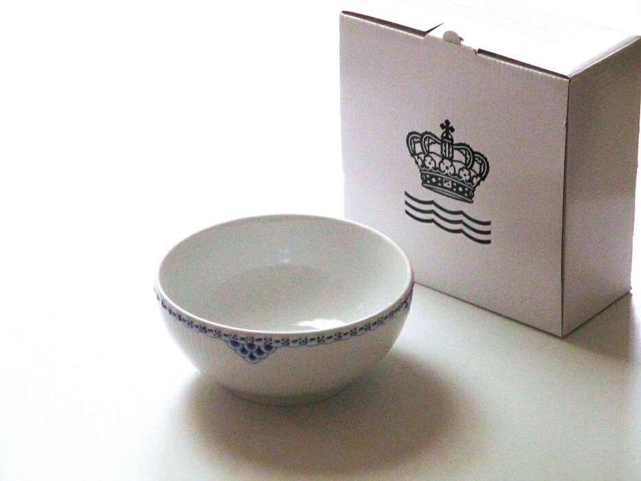 ロイヤルコペンハーゲン　小皿　人魚　直径11cm ROYAL COPENHAGEN ロイヤルコペンハーゲン イヤープレート 皿