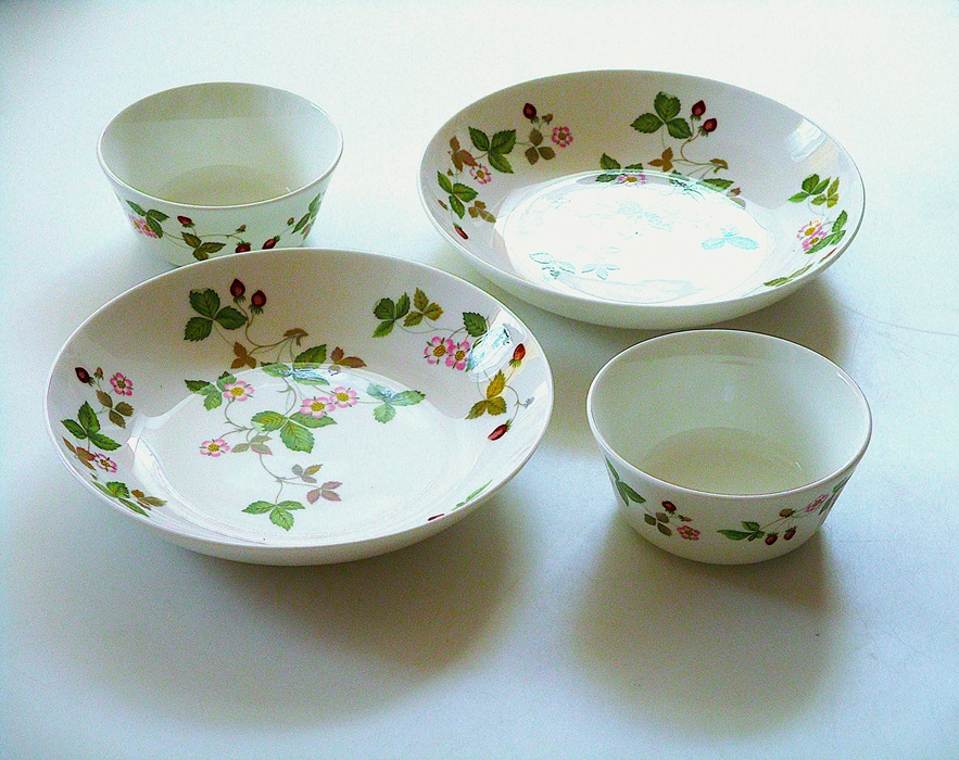 楽天市場】ウエッジウッドWEDGWOOD ワイルドストロベリー カジュアル