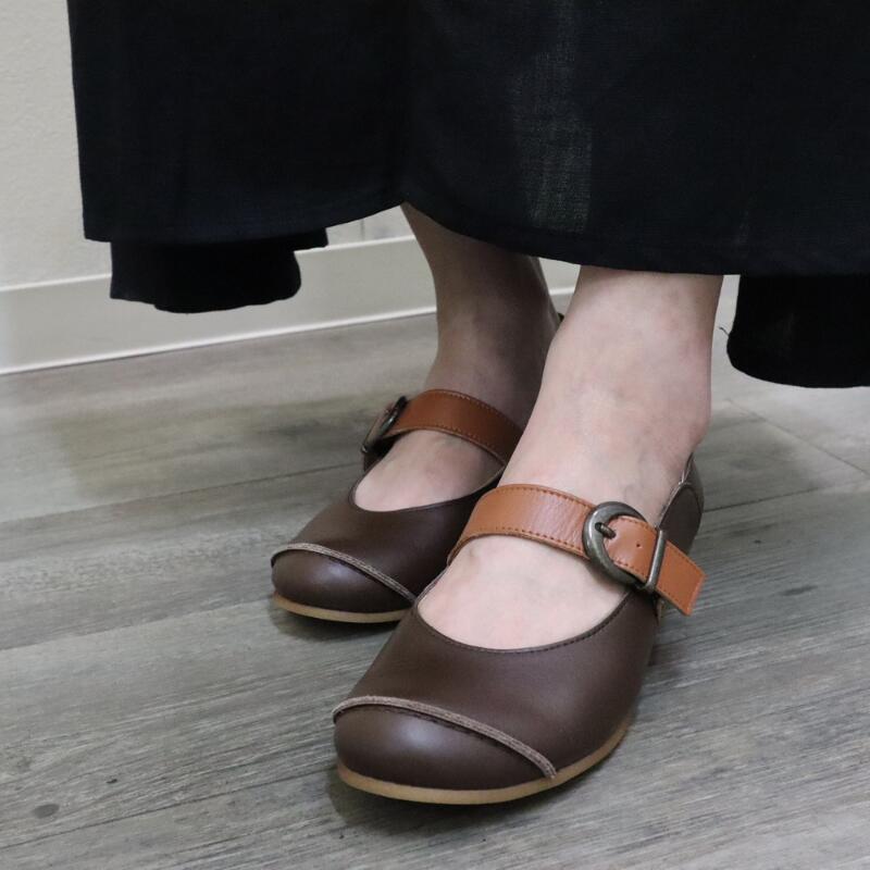 【日本製】4E幅広 本革 ベルトパンプス 走れる 外反母趾 痛くない 神戸 30代 40代 50代 ファッション 大人かわいい プレゼント 母の日 誕生日 オフィス アーチサポート 軽量 レディース ブラック ダークブラウン ベージュ|神戸オアシス