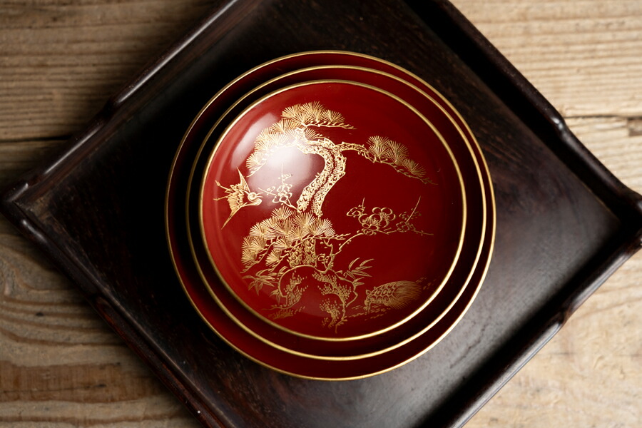 骨董○朱漆沈金松竹梅鶴亀盃 / 三つ組○ | 明治時代-19世紀頃 | 漆器 | 酒器【古美術】【骨董】【中古】【3,980円以上で送料無料】【三浦古美術WEB】2501