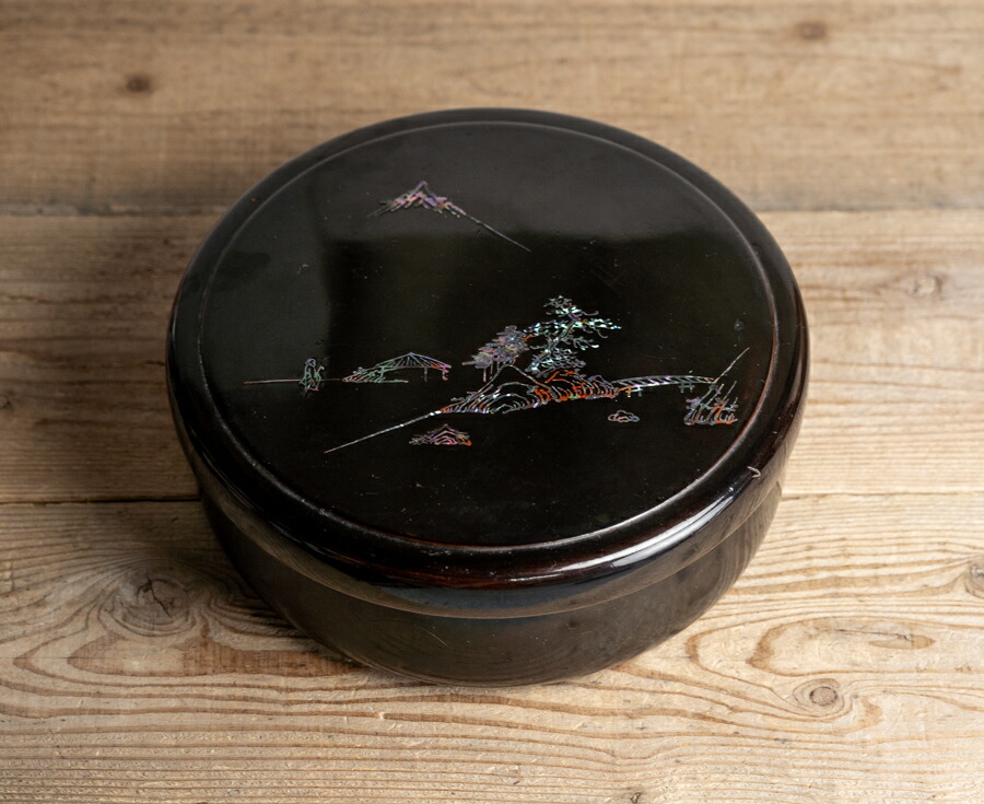 骨董○螺鈿山水文丸箱○茶箱 | 明治時代-19世紀頃 | 漆器 | 茶器【古美術】【骨董】【中古】【3,980円以上で送料無料】【三浦古美術WEB】2501